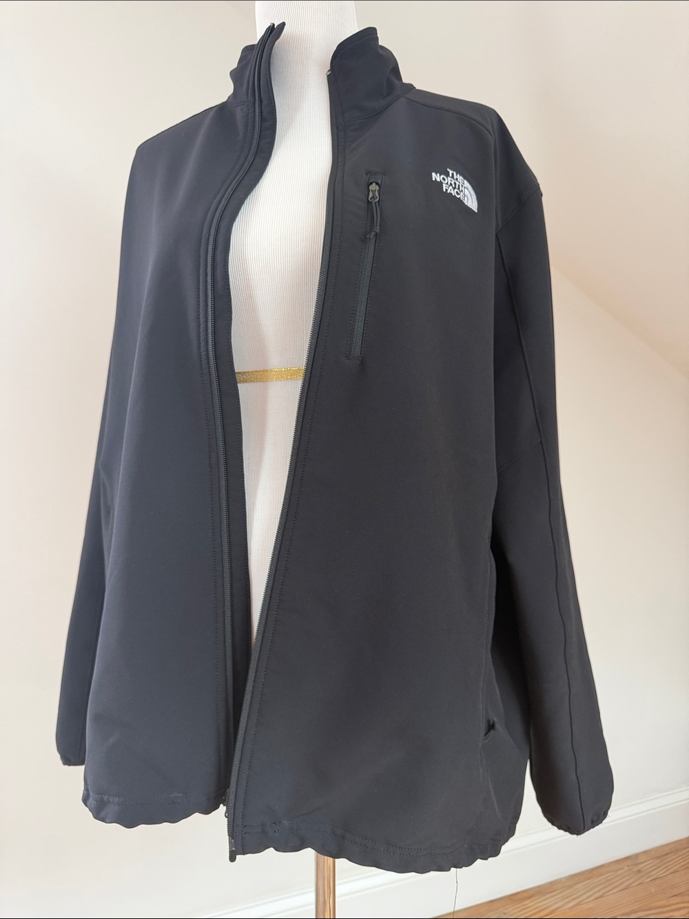 The North Face Black Men's Utility Softshell Jacket